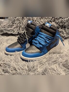 Air Jordan 1 Retro High OG Dark Marina Blue Women Size 7.5